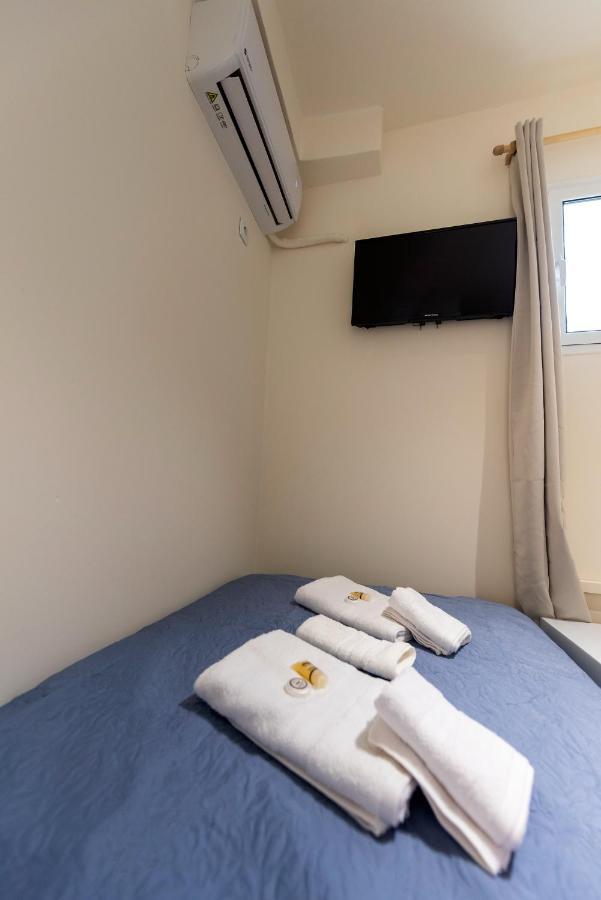 Апартаменты Pure Urban Bedboxes Acropolis Metro Petralona Афины Экстерьер фото