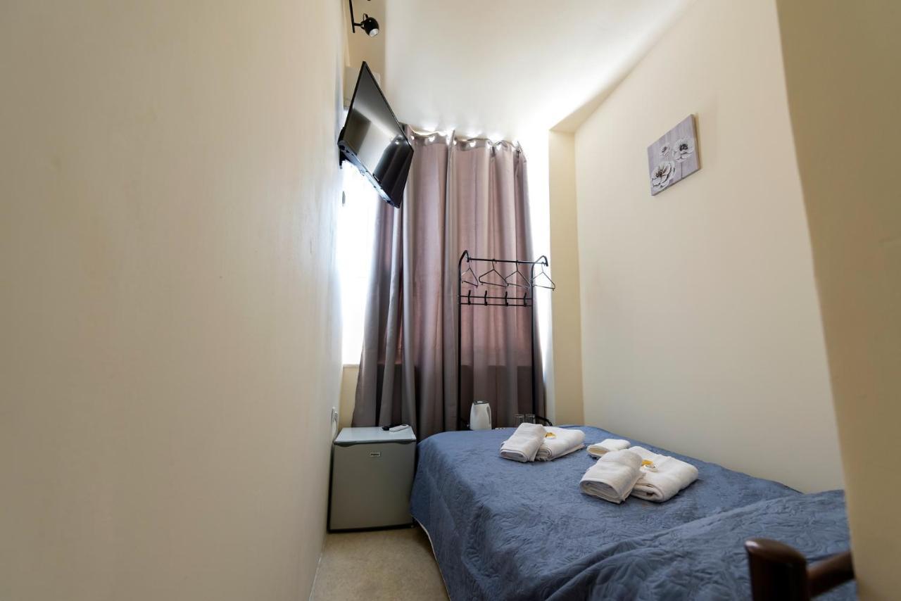 Апартаменты Pure Urban Bedboxes Acropolis Metro Petralona Афины Экстерьер фото