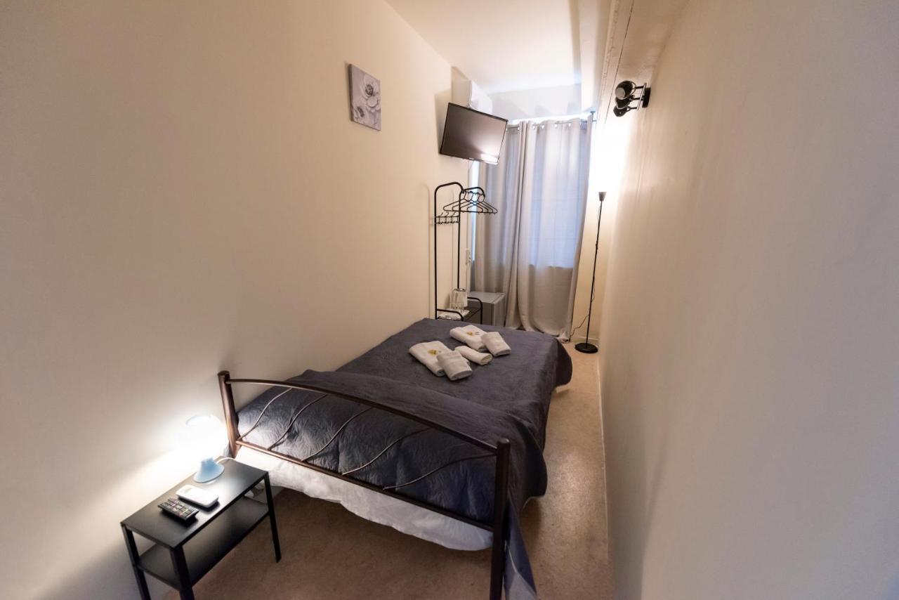 Апартаменты Pure Urban Bedboxes Acropolis Metro Petralona Афины Экстерьер фото