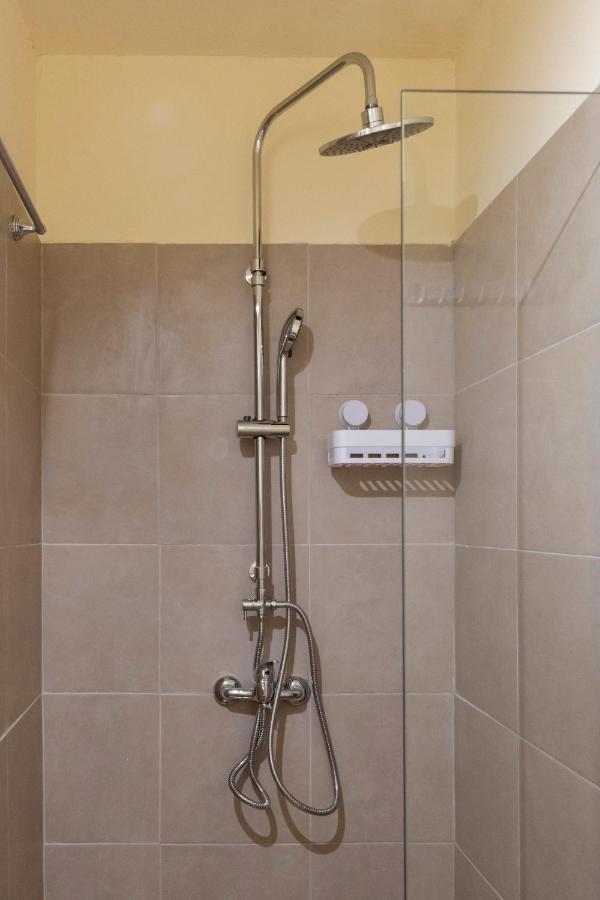 Апартаменты Pure Urban Bedboxes Acropolis Metro Petralona Афины Экстерьер фото